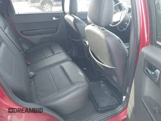 2008 Ford Escape Limited z VIN 1FMCU94128KB14215, wystawiony jako IAAI lot #41940027 z przebiegiem 116 434 mil mil oraz . Historia ofert i sprzedaży dostępna na DreamBid. Obrazek 8.