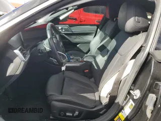 2023 BMW i4 eDrive40 z VIN WBY73AW06PFP48969, wystawiony jako Copart lot #44912315 z przebiegiem 20 828 mil mil oraz Szkody całkowita. Historia ofert i sprzedaży dostępna na DreamBid. Obrazek 7.