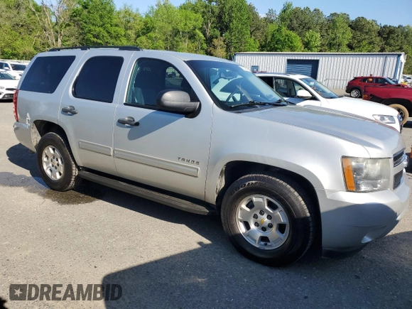 2010 Chevrolet Tahoe LS with VIN 1GNUCAE01AR144927, listed as a Copart auction lot 52320815 with 225,000 mi miles and Clean title. Bid and sale history available at DreamBid. Image 4.