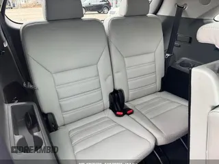 2016 Kia Sorento SX with VIN 5XYPK4A5XGG115686, listed as a IAAI auction lot 42033770 with 206,229 mi miles. Bid and sale history available at carsss.com. Image 12.