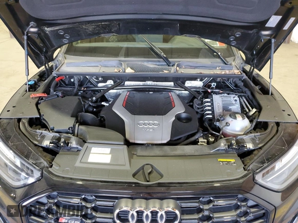 2021 Audi SQ5 Premium Plus with VIN WA1B4AFY2M2006256, listed as a Copart auction lot 70408134 with 34,866 mi miles and Salvage Title. Bid and sale history available at DreamBid. Image 12.