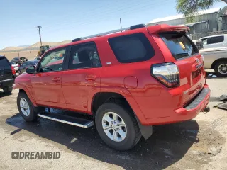 2021 Toyota 4Runner SR5 Premium with VIN JTENU5JR0M5856455, listed as a Copart auction lot 56670685 with 31,401 mi miles and Salvage title. Bid and sale history available at DreamBid. Image 2.