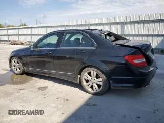 2012 Mercedes-Benz C 300 Sport z VIN WDDGF8BB4CA701042, wystawiony jako Copart lot #56506425 z przebiegiem 153 822 mil mil oraz Szkoda całkowita • Salvage title. Historia ofert i sprzedaży dostępna na DreamBid. Obrazek 2.