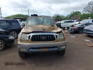 2001 Toyota Tacoma with VIN 5TEHN72N41Z859518, listed as a IAAI auction lot 41635686 with 165,602 mi miles and . Bid and sale history available at carsss.com. Image 12.