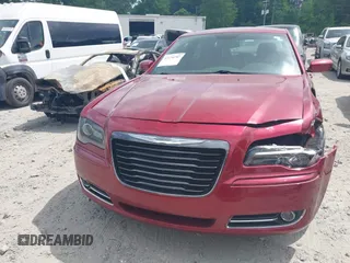 2014 Chrysler 300 S z VIN 2C3CCABG1EH355190, wystawiony jako IAAI lot #42134787 z przebiegiem 107 959 mil mil oraz . Historia ofert i sprzedaży dostępna na DreamBid. Obrazek 12.