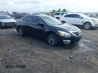 2015 Nissan Altima S z VIN 1N4AL3AP7FC464408, wystawiony jako IAAI lot #42086877 z przebiegiem 103 993 mil mil oraz . Historia ofert i sprzedaży dostępna na DreamBid. Obrazek 1.