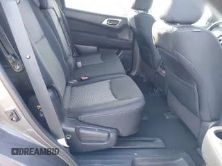 2017 Nissan Pathfinder SL with VIN 5N1DR2MM5HC909163, listed as a IAAI auction lot 41295750 with 72,617 mi miles. Bid and sale history available at carsss.com. Image 8.