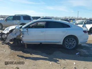 2020 Volkswagen Arteon SEL Premium R-Line с VIN WVWTR7AN3LE013290, выставлен на аукционе IAAI как лот 41351869 с пробегом Не указан миль и . История ставок и продаж доступна на DreamBid. Изображение 14.