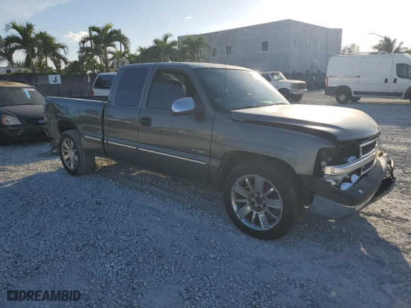 2001 Chevrolet Silverado 1500 LS with VIN 2GCEC19T111250885, listed as a Copart auction lot 46539635 with 0 mi miles and Salvage Title. Bid and sale history available at carsss.com. Image 4.