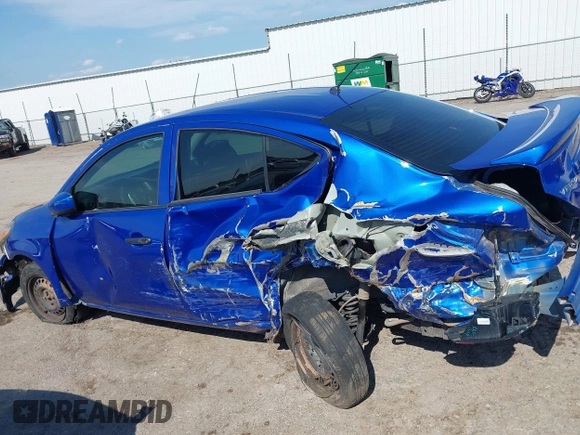 2016 Nissan Versa S с VIN 3N1CN7AP3GL854614, выставлен на аукционе IAAI как лот 42488420 с пробегом 170 343 миль миль и . История ставок и продаж доступна на DreamBid. Изображение 6.