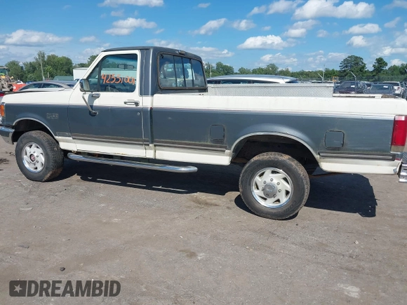 1989 Ford F-250 with VIN 1FTEF26Y2KNB61498, listed as a IAAI auction lot 42551001 with 50,222 mi miles and . Bid and sale history available at DreamBid. Image 6.