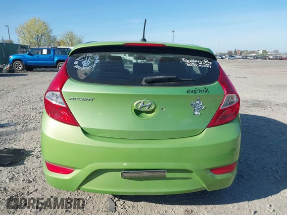 2014 Hyundai Accent SE z VIN KMHCU5AEXEU175389, wystawiony jako IAAI lot #42067176 z przebiegiem 124 741 mil mil oraz . Historia ofert i sprzedaży dostępna na DreamBid. Obrazek 16.
