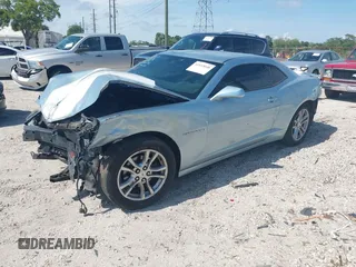 2015 Chevrolet Camaro LS z VIN 2G1FB1E30F9286632, wystawiony jako IAAI lot #41933048 z przebiegiem 164 493 mil mil oraz . Historia ofert i sprzedaży dostępna na DreamBid. Obrazek 2.