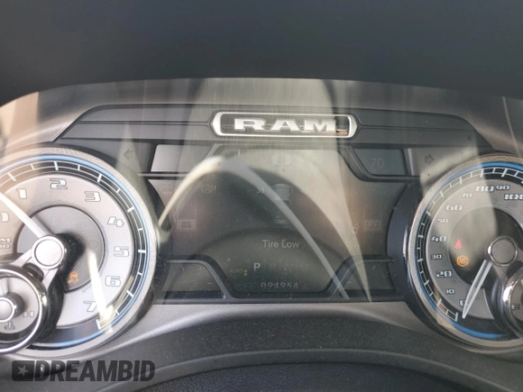 2019 Ram 1500 Limited z VIN 1C6SRFHT6KN694917, wystawiony jako Copart lot #53945635 z przebiegiem 94 954 mil mil oraz Szkoda całkowita • Salvage title. Historia ofert i sprzedaży dostępna na DreamBid. Obrazek 9.