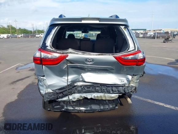2020 Toyota Sienna LE Auto Access Seat с VIN 5TDKZ3DC0LS052900, выставлен на аукционе IAAI как лот 41940962 с пробегом 70 095 миль миль и . История ставок и продаж доступна на DreamBid. Изображение 17.