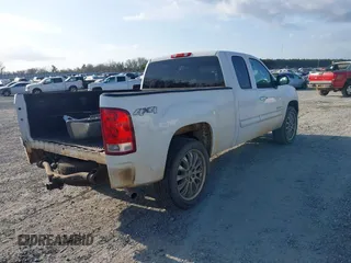 2013 GMC Sierra 1500 SLE z VIN 1GTR2VE71DZ114241, wystawiony jako IAAI lot #41719789 z przebiegiem 199 868 mil mil oraz . Historia ofert i sprzedaży dostępna na DreamBid. Obrazek 4.