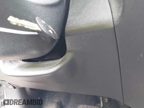 2019 Nissan Versa SV z VIN 3N1CN7AP7KL832771, wystawiony jako IAAI lot #42124711 z przebiegiem 160 856 mil mil oraz . Historia ofert i sprzedaży dostępna na DreamBid. Obrazek 11.