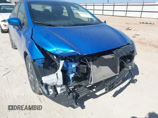 2023 Nissan Versa SV z VIN 3N1CN8EV9PL872078, wystawiony jako IAAI lot #41691866 z przebiegiem 8 083 mil mil oraz . Historia ofert i sprzedaży dostępna na DreamBid. Obrazek 6.