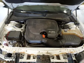 2016 Chrysler 300 with VIN 2C3CCAGG2GH106649, listed as a Copart auction lot 48715635 with 93,037 mi miles and Clean Title. Bid and sale history available at carsss.com. Image 13.
