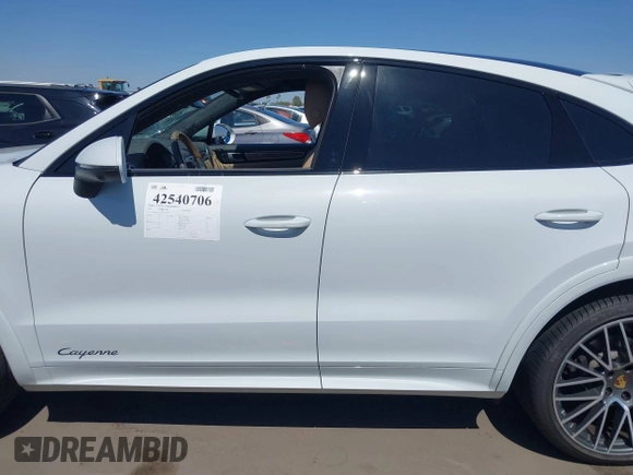 2023 Porsche Cayenne with VIN WP1BA2AY7PDA27087, listed as a IAAI auction lot 42540706 with 18,357 mi miles and . Bid and sale history available at DreamBid. Image 15.