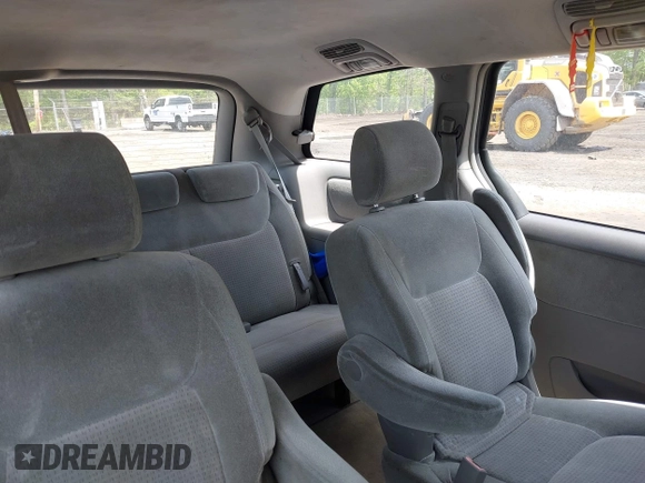 2008 Toyota Sienna CE with VIN 5TDZK23CX8S109397, listed as a IAAI auction lot 42158342 with 297,270 mi miles and . Bid and sale history available at carsss.com. Image 8.