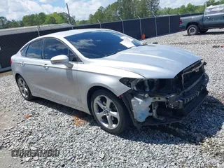 2013 Ford Fusion SE with VIN 3FA6P0HR6DR174384, listed as a IAAI auction lot 42025697 with 126,629 mi miles and . Bid and sale history available at carsss.com. Image 1.