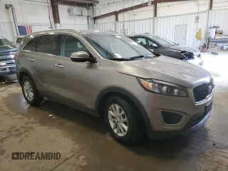 2017 Kia Sorento LX with VIN 5XYPGDA37HG200034, listed as a Copart auction lot 53733135 with 164,985 mi miles and Non Repairable. Bid and sale history available at carsss.com. Image 4.
