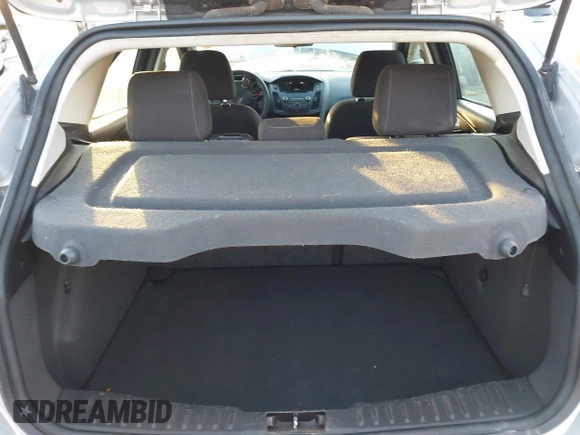2015 Ford Focus SE with VIN 1FADP3K22FL282457, listed as a IAAI auction lot 41872989 with 98,590 mi miles. Bid and sale history available at carsss.com. Image 18.