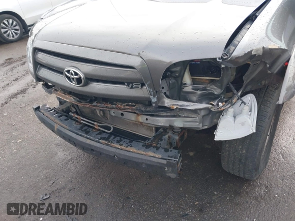 2005 Toyota Tundra Limited z VIN 5TBDT48185S481528, wystawiony jako IAAI lot #41834114 z przebiegiem 151 295 mil mil oraz . Historia ofert i sprzedaży dostępna na DreamBid. Obrazek 6.