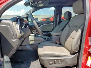 2024 Chevrolet Colorado 4WD ZR2 z VIN 1GCPTFEK5R1275826, wystawiony jako Copart lot #58793545 z przebiegiem 6 359 mil mil oraz Szkoda całkowita • Salvage title. Historia ofert i sprzedaży dostępna na DreamBid. Obrazek 7.