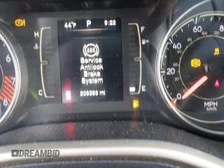 2014 Jeep Cherokee Latitude with VIN 1C4PJMCS9EW122196, listed as a IAAI auction lot 41649757 with 205,363 mi miles and . Bid and sale history available at DreamBid. Image 7.