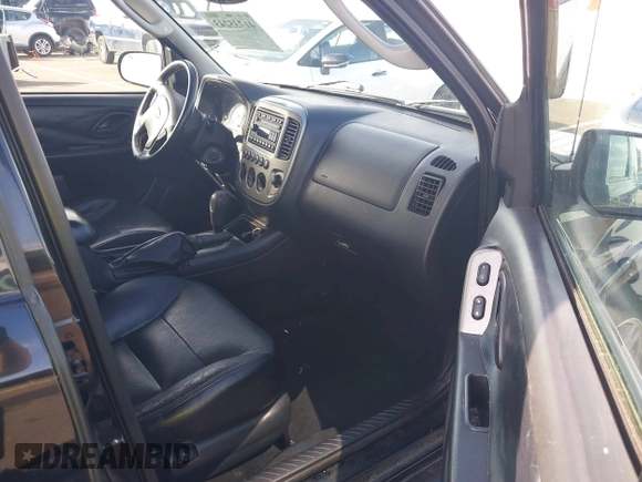 2005 Ford Escape Limited с VIN 1FMYU94125KA49934, выставлен на аукционе IAAI как лот 41735243 с пробегом 118 041 миль миль и . История ставок и продаж доступна на DreamBid. Изображение 5.