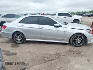 2016 Mercedes-Benz E 350 Luxury z VIN WDDHF8JB5GB217208, wystawiony jako IAAI lot #42200673 z przebiegiem 132 802 mil mil oraz . Historia ofert i sprzedaży dostępna na DreamBid. Obrazek 13.