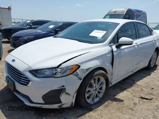 2020 Ford Fusion SE с VIN 3FA6P0HD4LR232009, выставлен на аукционе IAAI как лот 42207523 с пробегом 71 206 миль миль и . История ставок и продаж доступна на DreamBid. Изображение 17.
