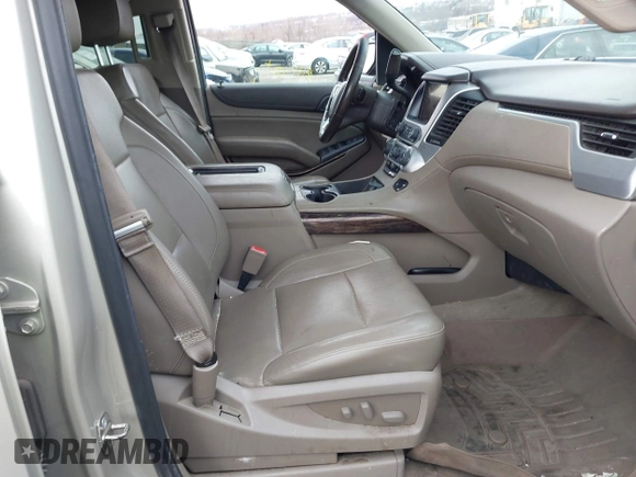 2015 GMC Yukon XL SLT with VIN 1GKS2HKC7FR100534, listed as a IAAI auction lot 41229658 with 207,947 mi miles. Bid and sale history available at carsss.com. Image 5.