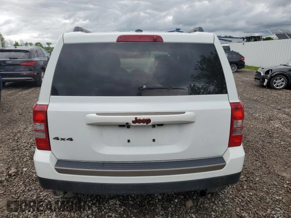 2017 Jeep Patriot Sport with VIN 1C4NJRBB9HD167760, listed as a Copart auction lot 58776585 with 137,568 mi miles and Salvage title. Bid and sale history available at DreamBid. Image 6.