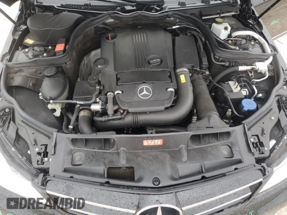 2014 Mercedes-Benz C 250 Sport z VIN WDDGF4HBXEA952747, wystawiony jako Copart lot #53144125 z przebiegiem 162 749 mil mil oraz Szkoda całkowita • Salvage title. Historia ofert i sprzedaży dostępna na DreamBid. Obrazek 11.