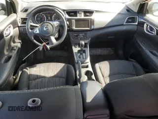 2019 Nissan Sentra SV z VIN 3N1AB7AP1KY313153, wystawiony jako Copart lot #53393725 z przebiegiem 53 203 mil mil oraz Szkoda całkowita • Salvage title. Historia ofert i sprzedaży dostępna na DreamBid. Obrazek 8.