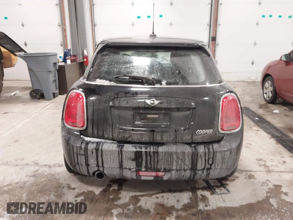 2017 MINI Hardtop 4 Door Cooper with VIN WMWXU1C34H2F78228, listed as a IAAI auction lot 41549060 with 49,393 mi miles. Bid and sale history available at carsss.com. Image 17.