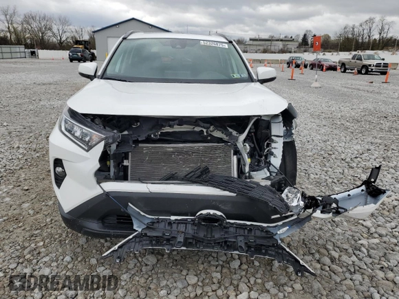 2020 Toyota RAV4 XLE with VIN 2T3P1RFV5LC070811, listed as a Copart auction lot 52326875 with 49,333 mi miles and Salvage Title. Bid and sale history available at carsss.com. Image 5.