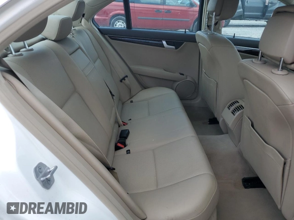 2013 Mercedes-Benz C 300 Sport с VIN WDDGF8AB8DG146385, выставлен на аукционе Copart как лот 60044345 с пробегом 86 768 миль миль и Чистый • Clean title. История ставок и продаж доступна на DreamBid. Изображение 10.