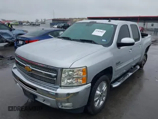 2013 Chevrolet Silverado 1500 LT with VIN 3GCPCSE06DG302775, listed as a IAAI auction lot 41903005 with 409,637 mi miles and . Bid and sale history available at DreamBid. Image 17.