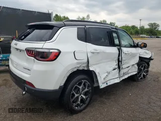 2025 Jeep Compass Limited z VIN 3C4NJDCN1ST509196, wystawiony jako Copart lot #64227745 z przebiegiem 16 243 mil mil oraz Nie do naprawy • Non repairable. Historia ofert i sprzedaży dostępna na DreamBid. Obrazek 3.