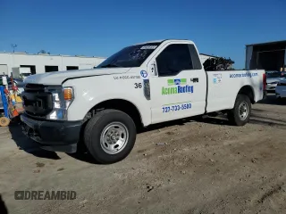 2020 Ford F-250 XL z VIN 1FTBF2A62LED67530, wystawiony jako Copart lot #84086434 z przebiegiem 106 579 mil mil oraz Nie do naprawy • Non repairable. Historia ofert i sprzedaży dostępna na DreamBid. Obrazek 1.