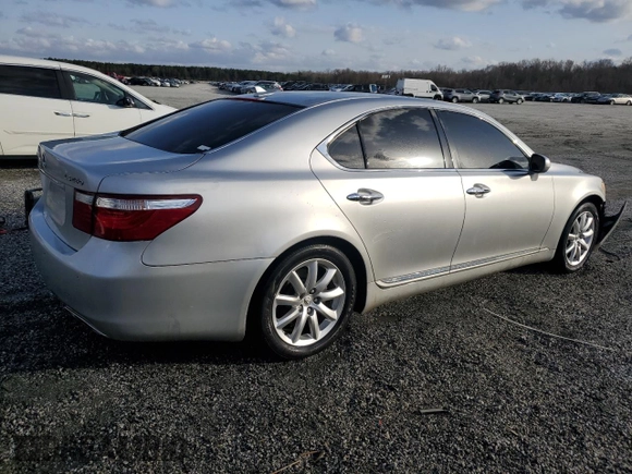 2009 Lexus LS 460 with VIN JTHBL46F195089613, listed as a Copart auction lot 47802535 with 209,104 mi miles and Salvage title. Bid and sale history available at DreamBid. Image 3.
