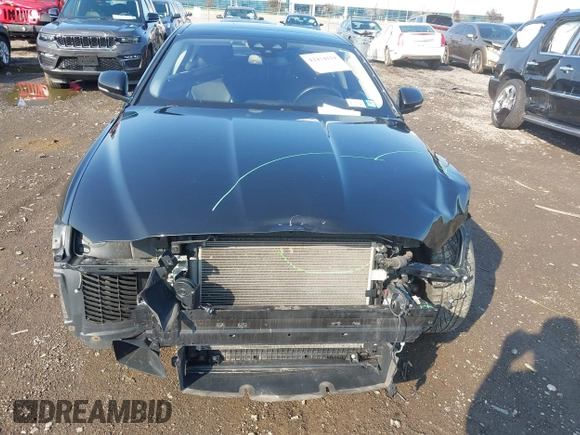 2017 Jaguar XE 35t Prestige z VIN SAJAK4BV6HA974264, wystawiony jako IAAI lot #42474124 z przebiegiem 92 037 mil mil oraz . Historia ofert i sprzedaży dostępna na DreamBid. Obrazek 13.