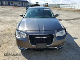 2015 Chrysler 300 Limited z VIN 2C3CCAAG1FH887381, wystawiony jako Copart lot #50533595 z przebiegiem 192 630 mil mil oraz Nie do naprawy • Non repairable. Historia ofert i sprzedaży dostępna na DreamBid. Obrazek 5.