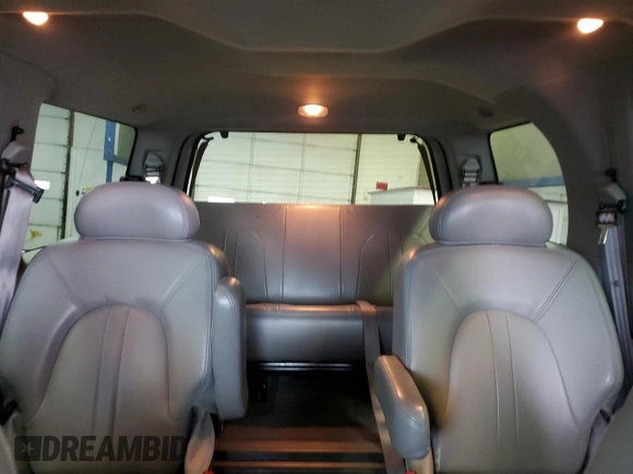 2002 Ford Expedition Eddie Bauer with VIN 1FMPU18L22LA88795, listed as a Copart auction lot 49860805 with 195,631 mi miles and Salvage title. Bid and sale history available at DreamBid. Image 10.