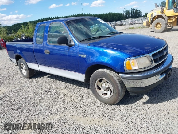 1998 Ford F-150 z VIN 2FTZX1727WCA77479, wystawiony jako IAAI lot #42685001 z przebiegiem 103 875 mil mil oraz . Historia ofert i sprzedaży dostępna na DreamBid. Obrazek 1.