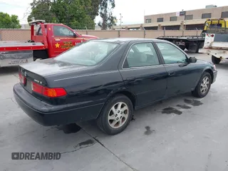 2001 Toyota Camry CE с VIN 4T1BG22K81U788403, выставлен на аукционе IAAI как лот 42469957 с пробегом 203 722 миль миль и . История ставок и продаж доступна на DreamBid. Изображение 4.
